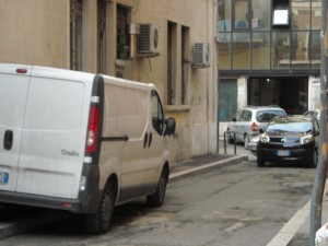 Questa foto rappresenta via Noto oggi e, nella direzione nella quale è stata scattata, una volta si accedeva a piazza S.Francesco